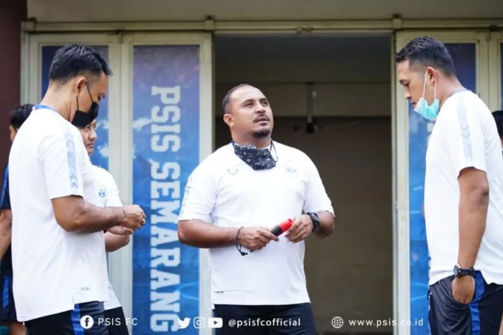 Andri Ramawi Mundur dari PSIS Semarang, Anang Dwita Ditunjuk Pelatih Sementara
