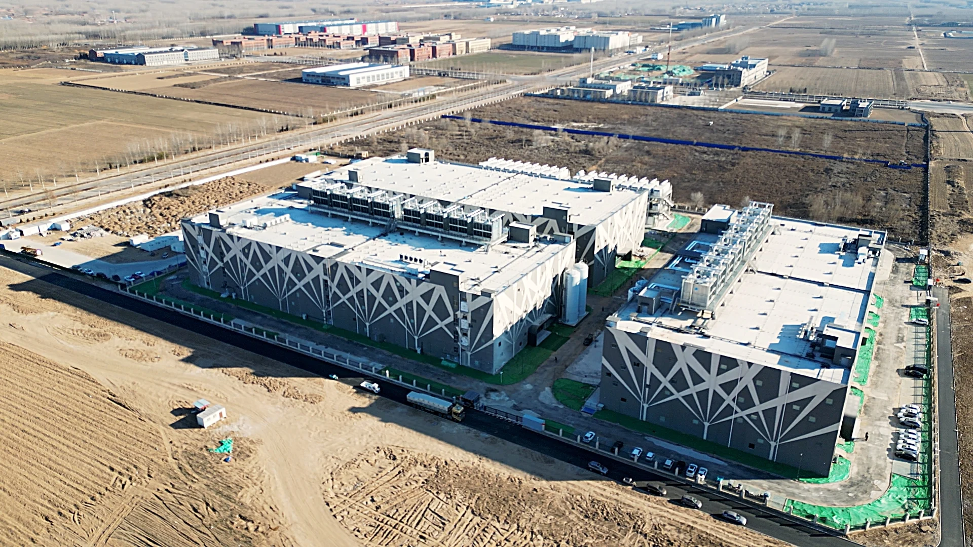 China Dominasi Data Center dengan Energi Murah, Ancaman Bagi AS?