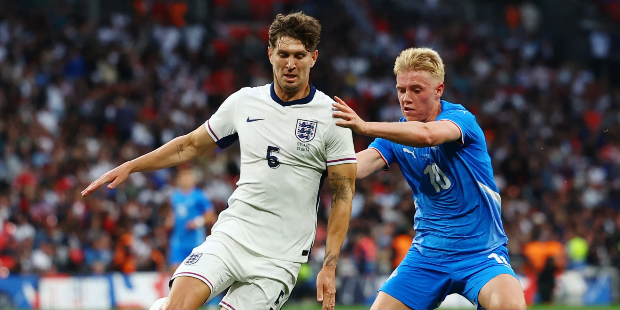 John Stones dan John Summit, Dua Nama Besar di Bawah Sorotan