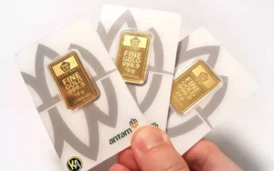 Harga Emas Antam Turun Rp5.000: Cek Daftar Lengkap Harga Emas Batangan Hari Ini
