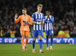 Tottenham Hotspur Siap Menghadapi Masa Depan dengan Pembelian Marcos Senesi dan Jan Paul van Hecke
