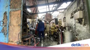 Ledakan Pabrik di Semarang: 1 Tewas, 9 Terluka - Kronologi Kecelakaan Kerja