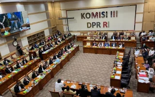 DPR Klaim Pemerintah Bongkar Ulang Data Desil: Jangan Sampai Uang Negara Salah Sasaran