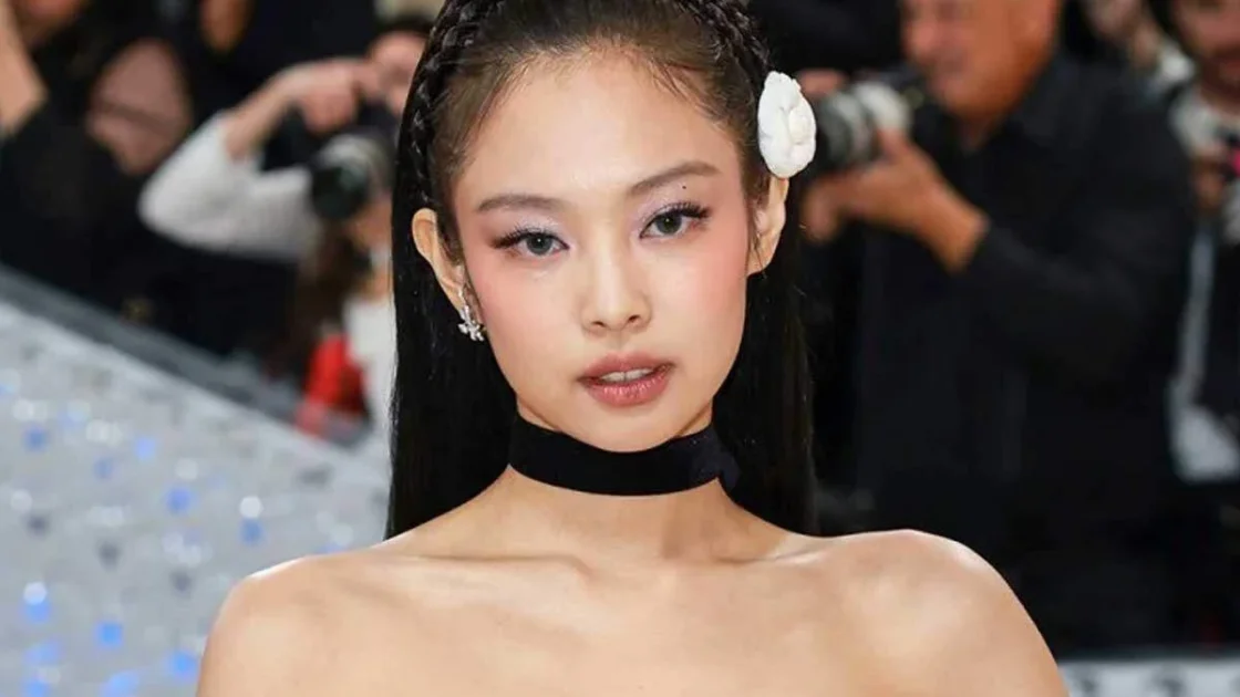 Jennie BLACKPINK Picu Spekulasi Usai Unggah Foto dengan Pria Misterius, Pacar Baru atau Spoiler MV?